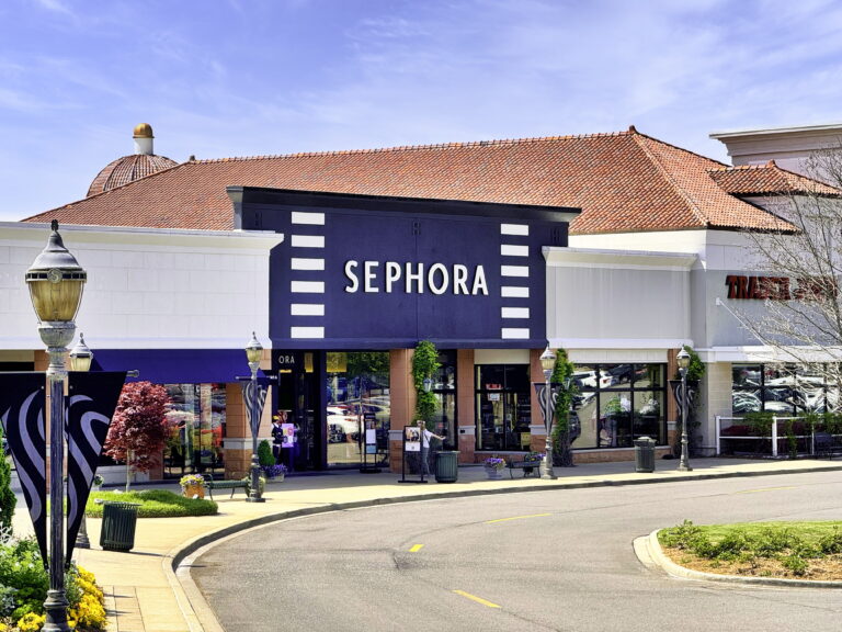 Notino vs Sephora: Unde găsești parfumuri la cel mai bun preț?